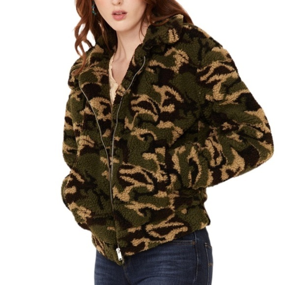 Sabrina Lauren size S green camo fuzzy fleece zip up  toggle hooded Teddy Jacket - Picture 2 of 15